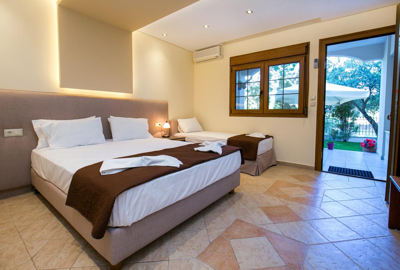 Villa Katerina Potos Bagian luar foto